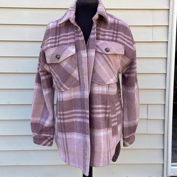 SO Jackets & Blazers - Plaid Button Down jacket